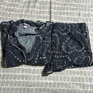 Victoria's Secret Charcoal Heart Print Pajama Set